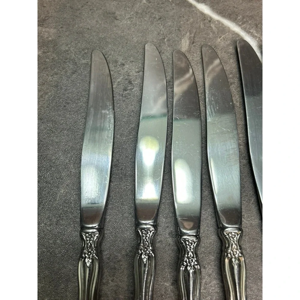 Oneida Michelangelo Dinner Knives Stainless Steel Floral Filigree Set of 7